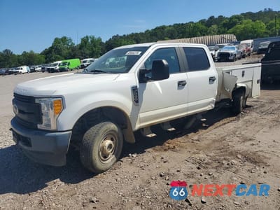 2017 FORD F250 SUPER DUTY UTILITY / SERVICE TRUCK 1FT7W2B65HEE77869 - główne zdjęcie licytacji z USA - miniatura