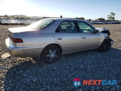 Trzecie zdjęcie samochodu z tyłu: 1999 TOYOTA CAMRY CE VIN:4T1BG22K6XU522385 - miniatura