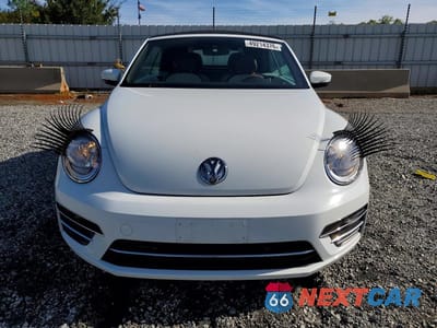 Piąte zdjęcie samochodu w środku: 2017 VOLKSWAGEN BEETLE S VIN:3VW517ATXHM819995 - miniatura
