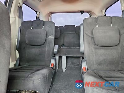 Zdjęcie 10 z 14 samochodu: 2014 DODGE GRAND CARAVAN SXT VIN:2C4RDGCGXER296784 - miniatura