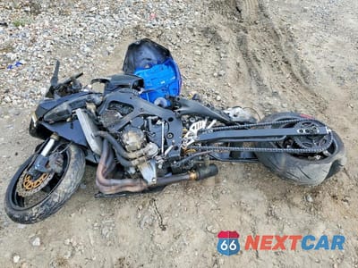 Trzecie zdjęcie samochodu z tyłu: 2006 SUZUKI GSX-R600 K6 VIN:JS1GN7D4662110991 - miniatura