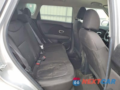 Zdjęcie 11 z 13 samochodu: 2018 KIA SOUL BASE VIN:KNDJN2A25J7573356 - miniatura