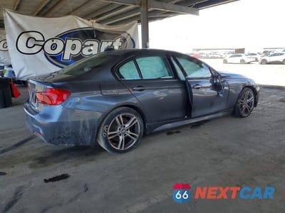 Trzecie zdjęcie samochodu z tyłu: 2017 BMW 330 I VIN:WBA8B9G33HNU55874 - miniatura