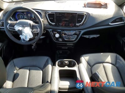 Zdjęcie 8 z 14 samochodu: 2025 CHRYSLER PACIFICA SELECT VIN:2C4RC1BG6SR523451 - miniatura