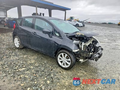 Czwarte zdjęcie samochodu z boku: 2015 NISSAN VERSA NOTE SL VIN:3N1CE2CP3FL433569 - miniatura