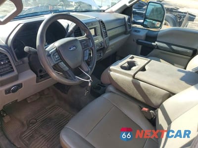 Zdjęcie 8 z 13 samochodu: 2019 FORD F550 SUPER DUTY VIN:1FDUF5GT2KEG28950 - miniatura