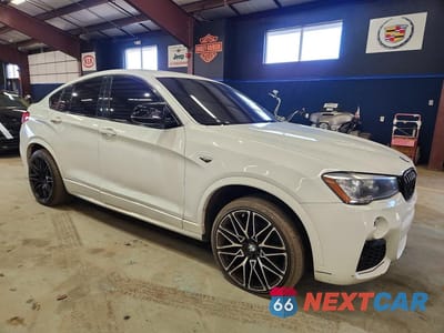 Czwarte zdjęcie samochodu z boku: 2018 BMW X4 XDRIVEM40I VIN:5UXXW7C57J0W63708 - miniatura