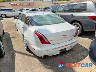 Trzecie zdjęcie samochodu z tyłu: 2013 JAGUAR XJ VIN:SAJWJ1CD7D8V49599 - miniatura