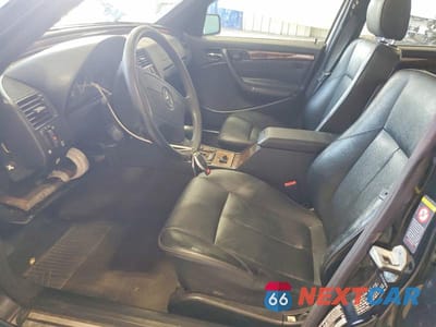 Zdjęcie 7 z 12 samochodu: 2000 MERCEDES-BENZ C 280 VIN:WDBHA29G6YA860811 - miniatura
