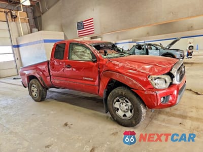 Czwarte zdjęcie samochodu z boku: 2012 TOYOTA TACOMA V6 VIN:5TFUU4EN4CX026226 - miniatura