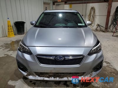 Piąte zdjęcie samochodu w środku: 2017 SUBARU IMPREZA PREMIUM PLUS VIN:4S3GKAD66H3625753 - miniatura