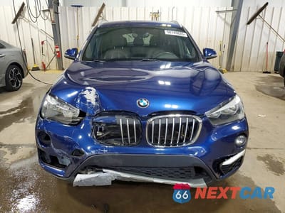 Piąte zdjęcie samochodu w środku: 2018 BMW X1 XDRIVE28I VIN:WBXHT3C39J5K29558 - miniatura
