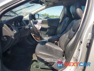Zdjęcie 7 z 12 samochodu: 2017 VOLVO XC60 T5 INSCRIPTION VIN:YV440MRU8H2223298 - miniatura