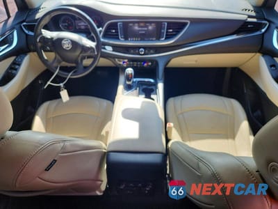 Zdjęcie 8 z 13 samochodu: 2020 BUICK ENCLAVE ESSENCE VIN:5GAERBKW0LJ290782 - miniatura