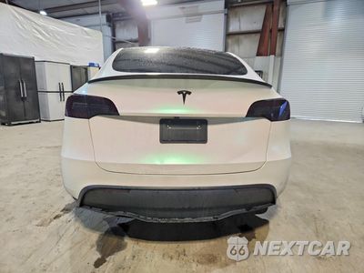Zdjęcie 6 z 13 samochodu: 2023 TESLA MODEL Y VIN:7SAYGAEE1PF976683 - miniatura
