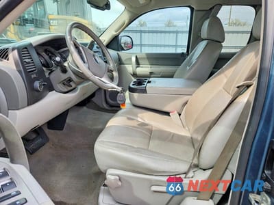 Zdjęcie 7 z 11 samochodu: 2008 GMC SIERRA K1500 VIN:1GTEK19088Z158506 - miniatura