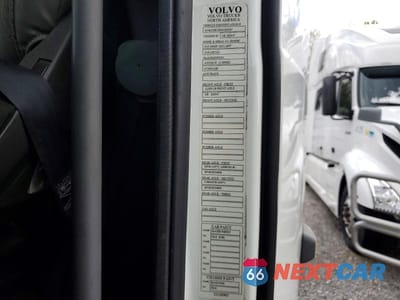 Zdjęcie 10 z 10 samochodu: 2021 VOLVO VNL SEMI TRUCK VIN:4V4NC9EJXMN262947 - miniatura