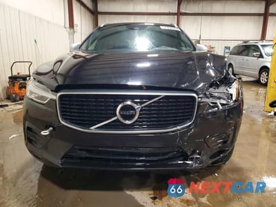 Piąte zdjęcie samochodu w środku: 2019 VOLVO XC60 T6 R-DESIGN VIN:YV4A22RM3K1343539 - miniatura