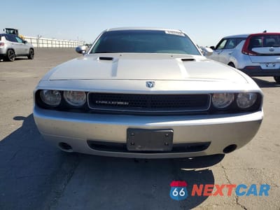 Piąte zdjęcie samochodu w środku: 2010 DODGE CHALLENGER SE VIN:2B3CJ4DV0AH179341 - miniatura