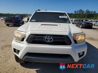 Piąte zdjęcie samochodu w środku: 2015 TOYOTA TACOMA V6 VIN:5TFMU4FN6FX033889 - miniatura