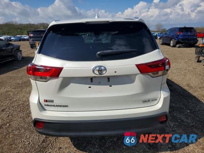 Zdjęcie 6 z 13 samochodu: 2018 TOYOTA HIGHLANDER XLE VIN:5TDJZRFH0JS525747 - miniatura