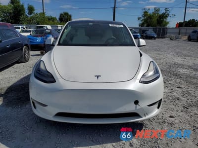 Piąte zdjęcie samochodu w środku: 2021 TESLA MODEL Y VIN:5YJYGDED9MF103409 - miniatura