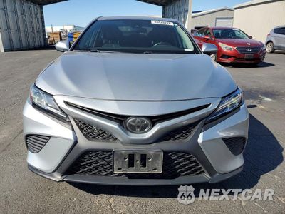 Piąte zdjęcie samochodu w środku: 2020 TOYOTA CAMRY SE VIN:4T1G11AK4LU911989 - miniatura