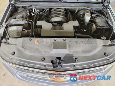 Zdjęcie 12 z 14 samochodu: 2019 CHEVROLET SUBURBAN LT 4WD 5.3L V8 VIN:1GNSKHKC3KR139912 - miniatura