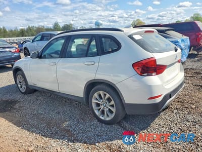 Drugie zdjęcie samochodu z przodu: 2013 BMW X1 XDRIVE28I VIN:WBAVL1C52DVR83876 - miniatura