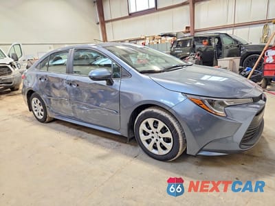 Czwarte zdjęcie samochodu z boku: 2026 TOYOTA COROLLA LE VIN:5YFB4MDE7TP378563 - miniatura