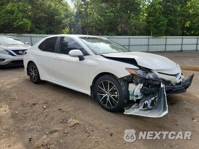 Czwarte zdjęcie samochodu z boku: 2024 TOYOTA CAMRY SE VIN:4T1G11AK3RU200003 - miniatura
