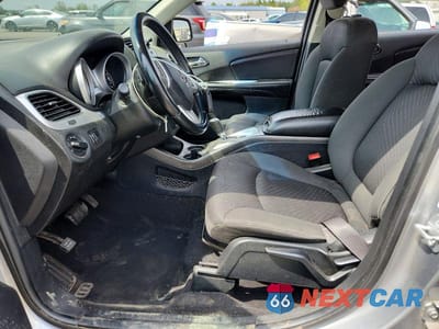 Zdjęcie 7 z 14 samochodu: 2018 DODGE JOURNEY SE VIN:3C4PDCAB3JT529726 - miniatura
