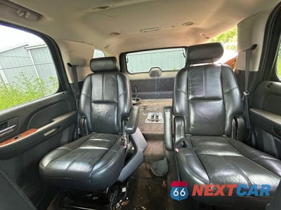 Zdjęcie 14 z 14 samochodu: 2007 CHEVROLET TAHOE K1500 VIN:1GNFK13057J391082 - miniatura