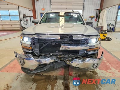 Piąte zdjęcie samochodu w środku: 2016 CHEVROLET SILVERADO K1500 LT VIN:1GCVKREC6GZ328813 - miniatura