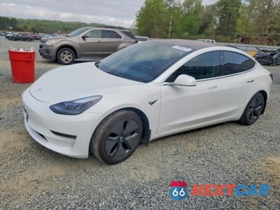 2018 TESLA MODEL 3 5YJ3E1EB6JF178982 - główne zdjęcie licytacji z USA - miniatura
