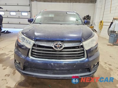 Piąte zdjęcie samochodu w środku: 2015 TOYOTA HIGHLANDER XLE VIN:5TDJKRFH4FS175681 - miniatura