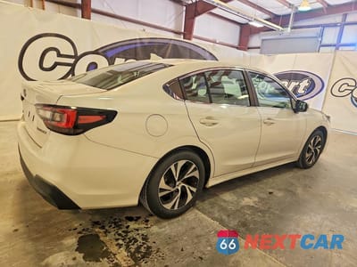 Trzecie zdjęcie samochodu z tyłu: 2020 SUBARU LEGACY PREMIUM VIN:4S3BWAC6XL3013693 - miniatura