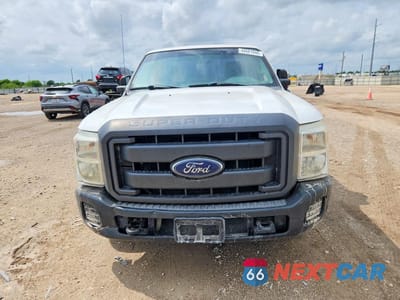 Piąte zdjęcie samochodu w środku: 2015 FORD F250 SUPER DUTY VIN:1FTBF2A67FEC40907 - miniatura