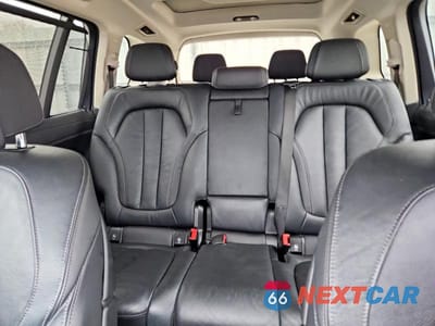 Zdjęcie 10 z 13 samochodu: 2021 BMW X7 XDRIVE40I VIN:5UXCW2C06M9H50217 - miniatura