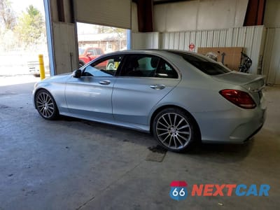 Drugie zdjęcie samochodu z przodu: 2015 MERCEDES-BENZ C 300 4MATIC VIN:55SWF4KB8FU089260 - miniatura