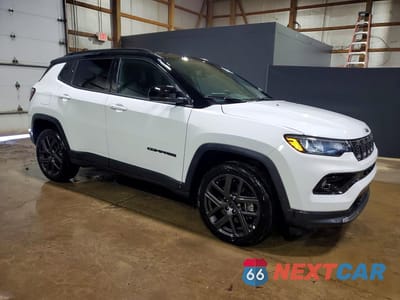 Czwarte zdjęcie samochodu z boku: 2026 JEEP COMPASS LIMITED VIN:3C4NJDCN5TT215690 - miniatura