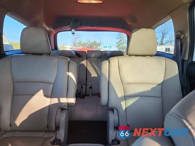 Zdjęcie 10 z 13 samochodu: 2021 HONDA PILOT TOURING VIN:5FNYF6H69MB051565 - miniatura