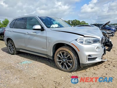 Czwarte zdjęcie samochodu z boku: 2017 BMW X5 SDRIVE35I VIN:5UXKR2C39H0U23170 - miniatura