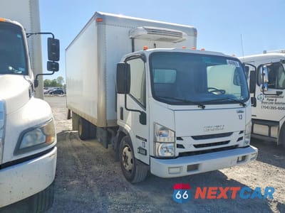 Czwarte zdjęcie samochodu z boku: 2016 ISUZU NQR REFRIGERATED BOX TRUCK VIN:JALE5W164G7900557 - miniatura