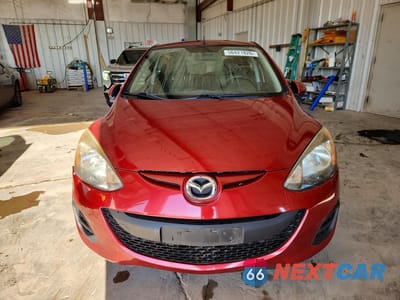 Piąte zdjęcie samochodu w środku: 2014 MAZDA MAZDA2 SPORT VIN:JM1DE1KY0E0187839 - miniatura