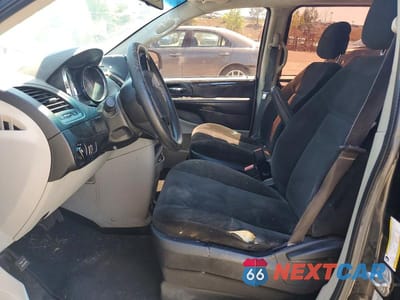 Zdjęcie 7 z 14 samochodu: 2016 DODGE GRAND CARAVAN SE VIN:2C4RDGBG9GR315877 - miniatura