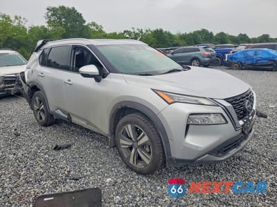 Czwarte zdjęcie samochodu z boku: 2023 NISSAN ROGUE SL VIN:5N1BT3CA0PC688513 - miniatura