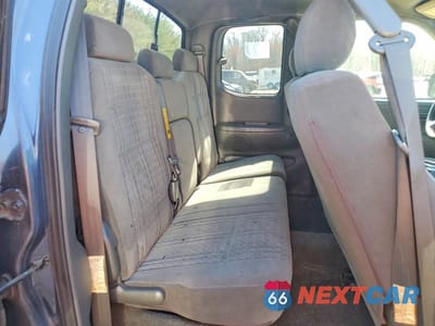 Zdjęcie 10 z 12 samochodu: 2005 TOYOTA TUNDRA SR5 VIN:5TBBT441X5S463738 - miniatura