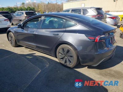 Drugie zdjęcie samochodu z przodu: 2024 TESLA MODEL 3 VIN:5YJ3E1EA5RF774023 - miniatura