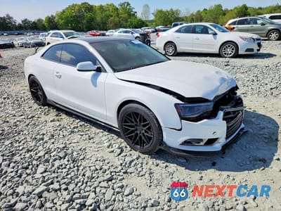 Czwarte zdjęcie samochodu z boku: 2013 AUDI A5 PREMIUM VIN:WAUGFAFR5DA061981 - miniatura
